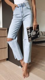 High Waisted Ripped Straight Leg Jeans Light Color Casual Style Suitable for Autumn and Winter Wholesale Availab