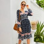 Bohemian Floral Print Maxi Dress for Spring Summer with Long Sleeves and Round Neck