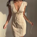 Floral Print Bodycon Dress Slim Fit Waist Cinching Elegant Design Perfect for Parties and Events