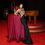 Elegant Backless Lace Trimmed Strapless Evening Dress Slim Fit Triangle Design Fashionable Style