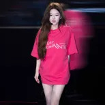 Womens Loose Fit Letter Print T Shirt Fashionable Round Neck Short Sleeve Summer Style Wholesale