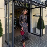 Fashionable Slim Fit Floral Print Long Sleeve Top and Skirt Set Elegant Design Autumn Wear Whole