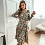 Vintage Floral Print Long Sleeve Dress Slim Fit Ruffled Design Square Neckline Perfect for Sprin