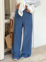Wide Leg Womens Denim Jeans Casual Style Fashionable Design Comfortable Fit Wholesale Available