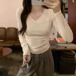 Womens Long Sleeve T Shirt Slim Fit Ruched Design Versatile Casual Top for Autumn Winter