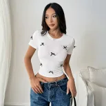 Slim Fit Short Top with Bow and Heart Design Sexy Style for Trendy Women Perfect for Casual Outi