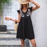V Neck Floral Print Dress Elegant Design Comfortable Fabric Suitable for Casual or Formal Occasi