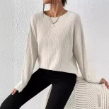 Casual Loose Fit Solid Color Sweater Round Neck Autumn Winter Comfortable Fabric Wholesale Avail