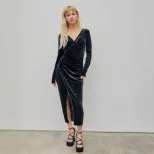 Velvet V Neck Maxi Dress for Women Ruched Waist Slim Fit Elegant Evening Wear