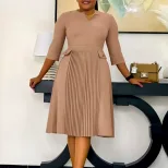 Plus Size Womens Dress Solid Color Fashionable Pleated Three Quarter Sleeve Suitable for Casual Occasions Wholesale