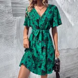 Fashionable Womens V Neck Dress Comfortable Fabric Elegant Style Suitable for Casual Occasions W