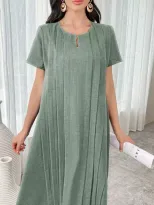 Al Najma Women s Solid Color Minimalist Everyday Short Sleev