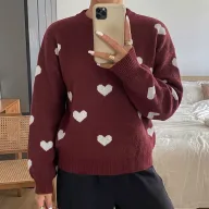 Womens Vintage Heart Pattern Sweater Round Neck Long Sleeve Knit Cozy Fall Winter Fashion