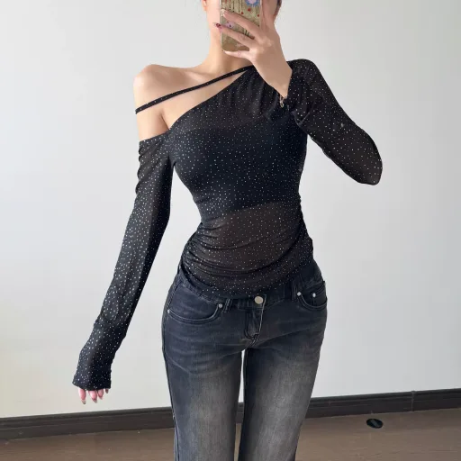 Womens Long Sleeve T Shirt Slim Fit Y2K Style with Asymmetrical Shoulder and Rhinestone Detail Spring Fashion