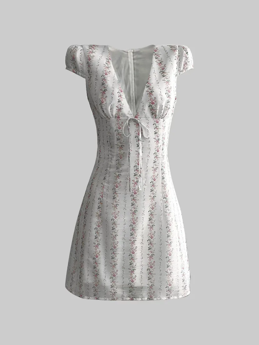Floral Print Bodycon Dress Slim Fit Waist Cinching Elegant Design Perfect for Parties and Events