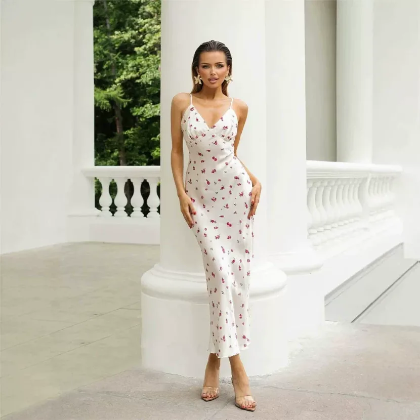 French Style Floral Print Maxi Dress for Women Slim Fit V Neck Sleeveless Elegant Casual Wear Wholesale Availabl
