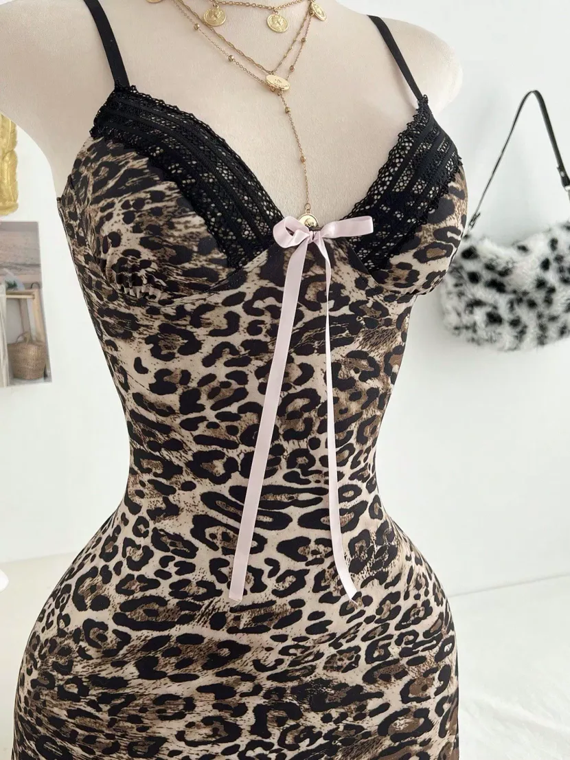 Leopard Print Lace Bodycon Dress Deep V Neck Sexy Silhouette Elegant Style Perfect for Parties a
