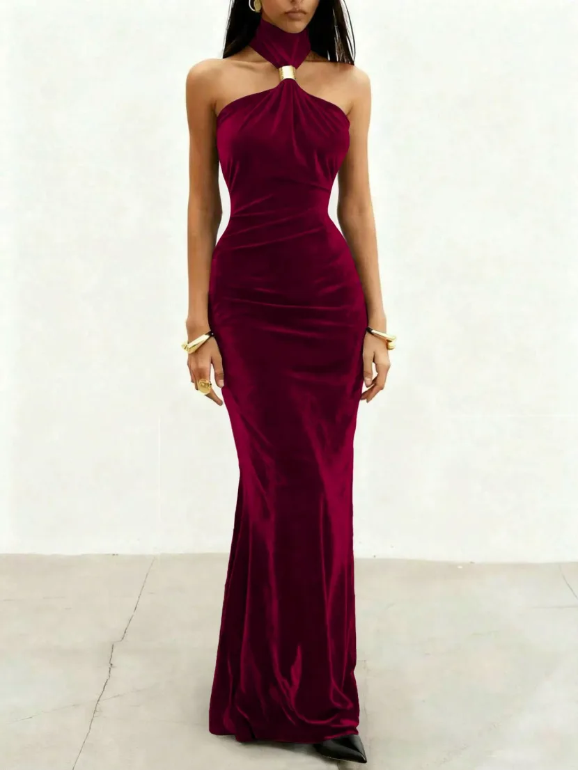 Velvet Backless Maxi Dress with Metal Buckle Waist Detail for Elegant Occasions in Red Sizes S to XL
