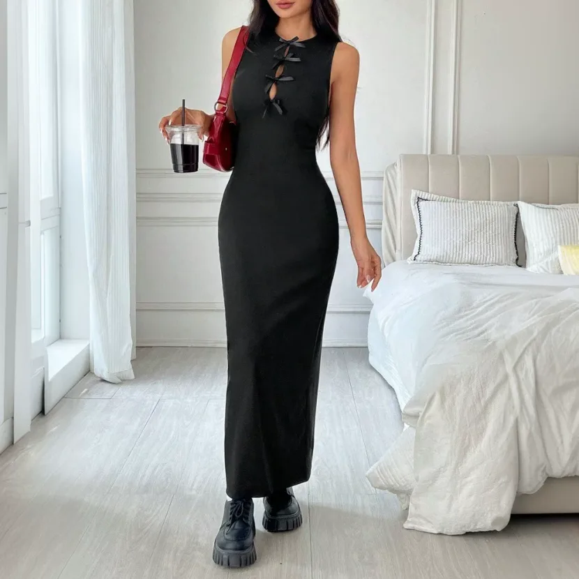 Womens Sleeveless Maxi Dress Simple Elegant Bodycon Fit Round Neck Spring Summer Fashion Wholesa