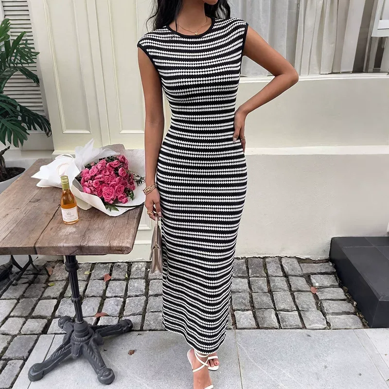 Casual Sleeveless Striped Knit Bodycon Dress Simple Style Round Neck Comfortable Fabric Perfect