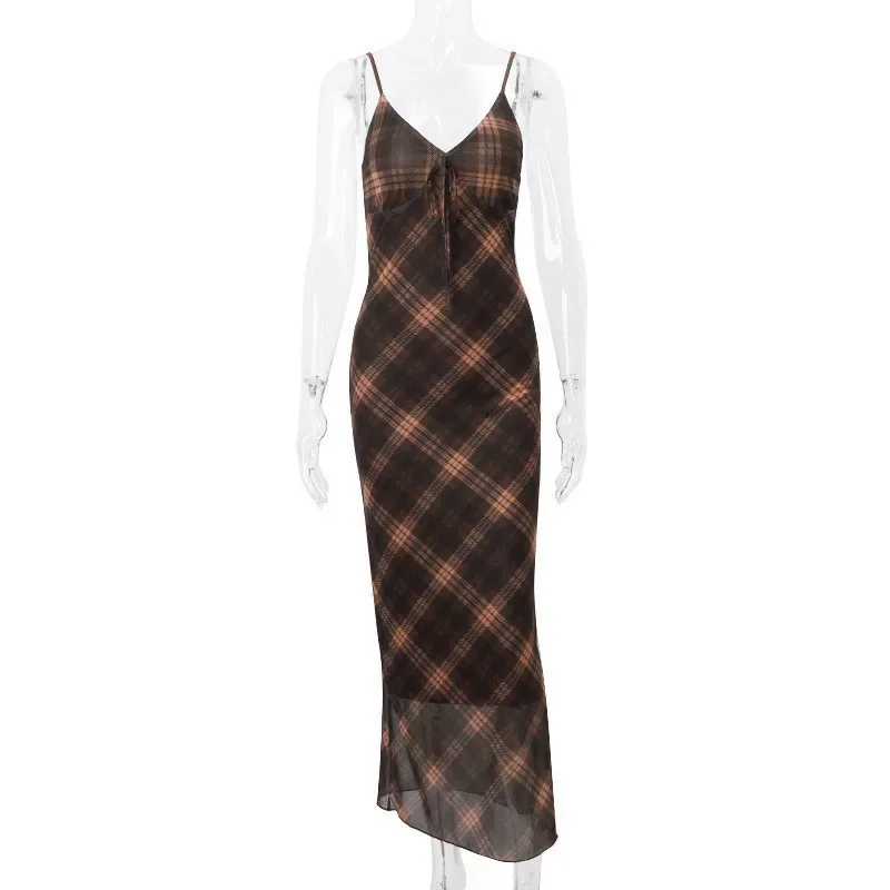 Vintage Plaid Bodycon Dress Elegant Sleeveless Chic Design Spring Fashion Perfect for Parties an