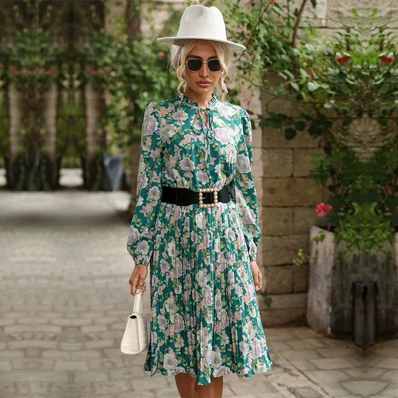 Vintage Floral Print Long Sleeve Dress Ruffled Design Round Neck Elegant Style Perfect for Casua
