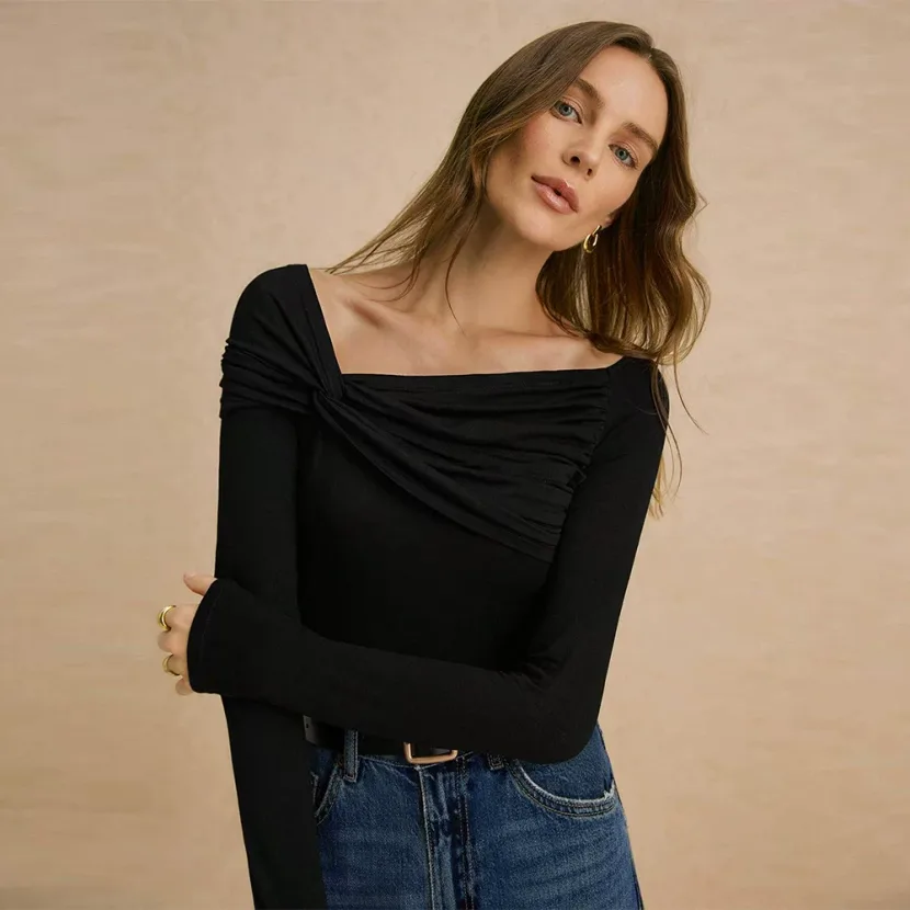 Elegant Womens T Shirt Simple Fashion Asymmetrical Neckline Pleated Design Slim Fit Spring Summe